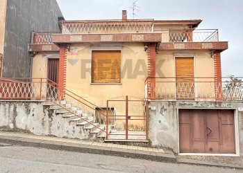 Casa all\'aperto - Villa via tenente scuderi
 
4, 6, Zafferana Etnea - photo 2