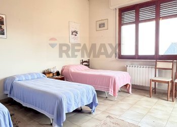 Camera / camera da letto - Villa via tenente scuderi
 
4, 6, Zafferana Etnea - photo 38