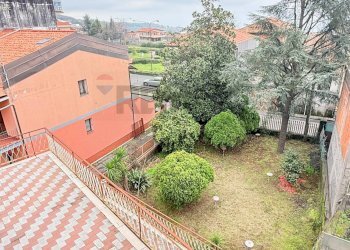 Giardino - Villa via tenente scuderi
 
4, 6, Zafferana Etnea - photo 39