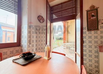 Sala da pranzo - Villa via tenente scuderi
 
4, 6, Zafferana Etnea - photo 51