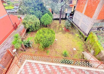 Giardino - Villa via tenente scuderi
 
4, 6, Zafferana Etnea - photo 65