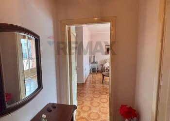 Hall / corridoio - Four-room apartment via soccorso scala A INT 3, Augusta - photo 8