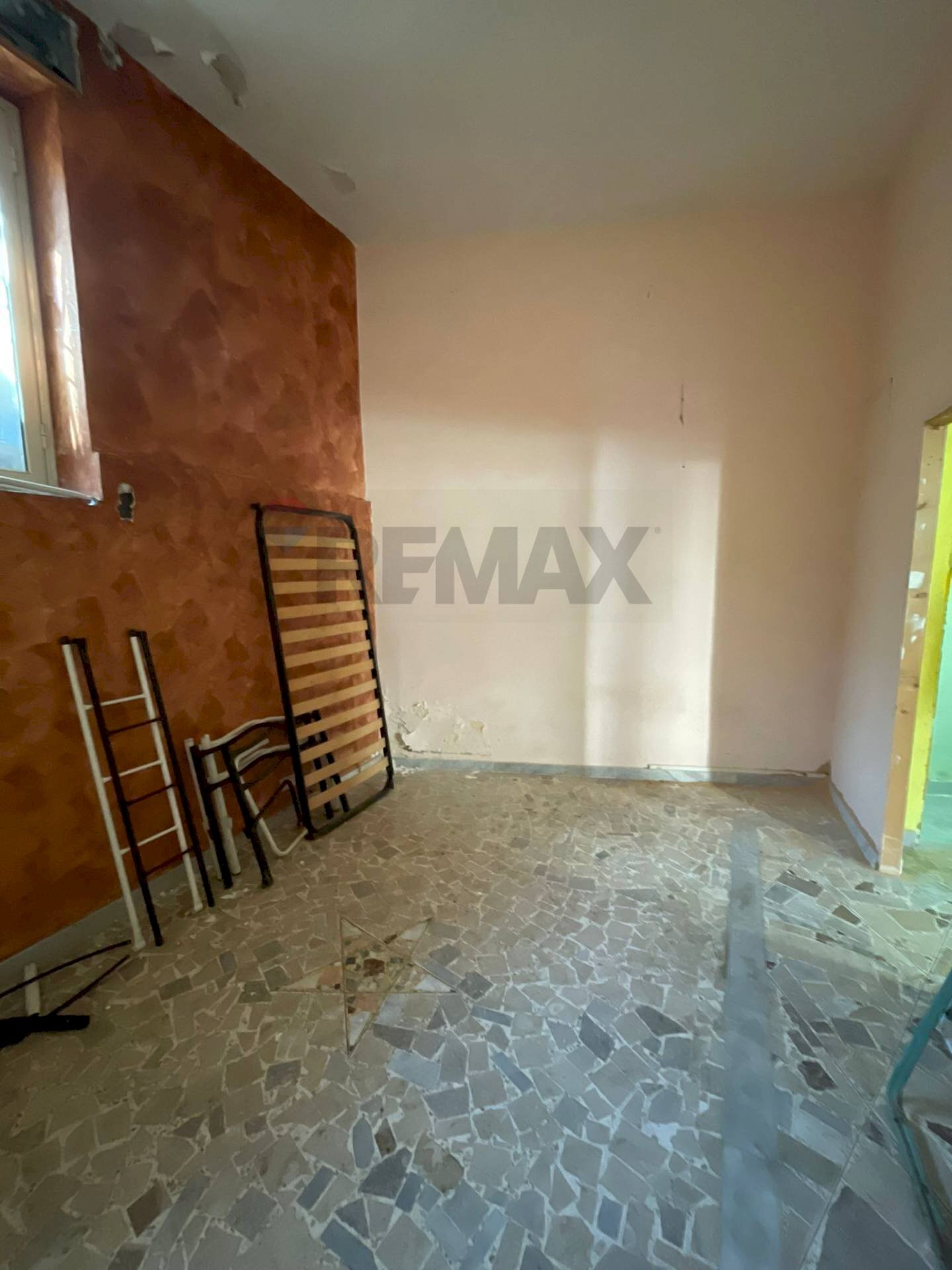 Stanza vuota - Casa semi indipendente Via Lavina
 
219, Aci Sant'Antonio - foto 3