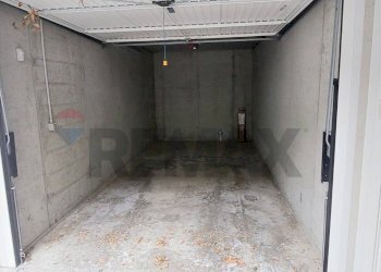 Parcheggio - Box via pietro rondoni
 
1, Milano - foto 7