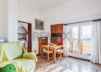 Sala da pranzo - Two-room apartment Via Lorenteggio
 
238, Milano - photo 15