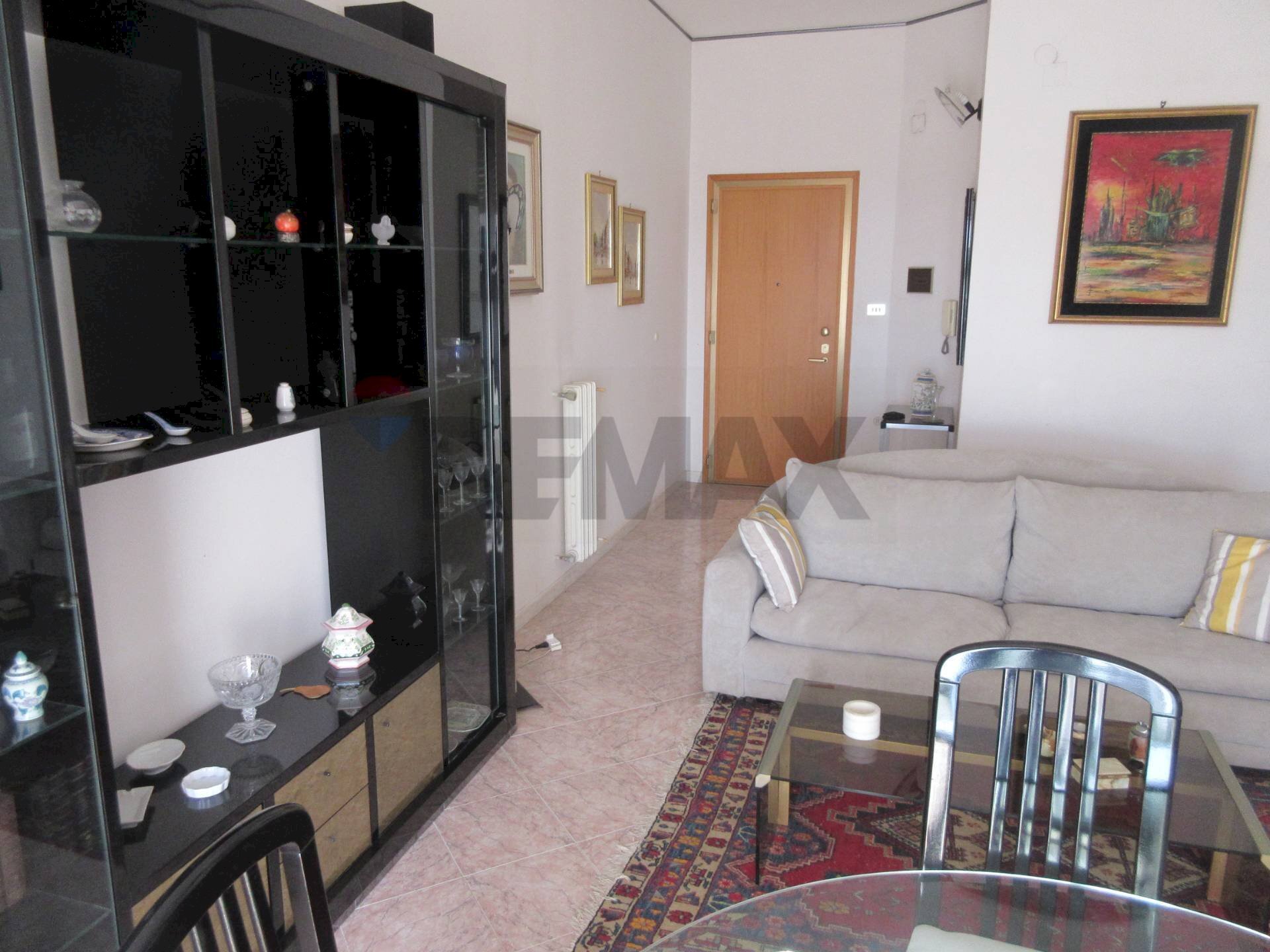 Soggiorno - Appartamento Via Senatore Avvocato Edoardo Di Giovanni
 
74, Siracusa - foto 3