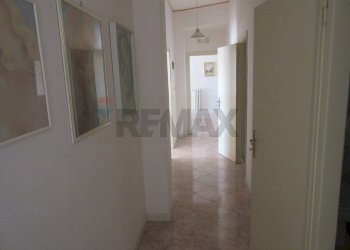 Hall / corridoio - Appartamento Via Senatore Avvocato Edoardo Di Giovanni
 
74, Siracusa - foto 29