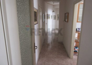 Hall / corridoio - Appartamento Via Senatore Avvocato Edoardo Di Giovanni
 
74, Siracusa - foto 30