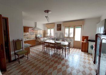 Sala da pranzo - Casa indipendente via Trieste
 
7, Pachino - foto 22