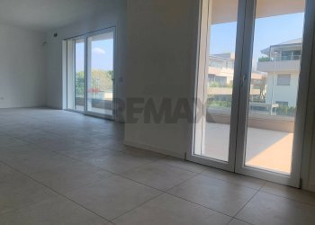 Stanza vuota - Four-room apartment Piazza Libertà, Stezzano - photo 11