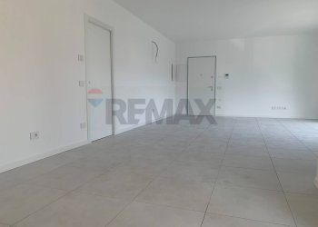 Stanza vuota - Four-room apartment Piazza Libertà, Stezzano - photo 14