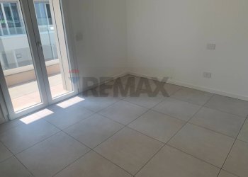 Stanza vuota - Four-room apartment Piazza Libertà, Stezzano - photo 25