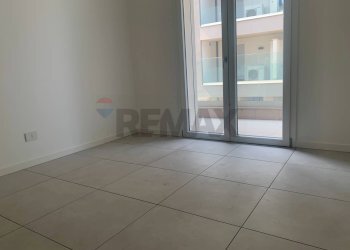 Stanza vuota - Four-room apartment Piazza Libertà, Stezzano - photo 32