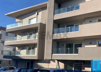 Edificio all\'aperto - Quadrilocale Via Mascagni, Lallio - foto 5