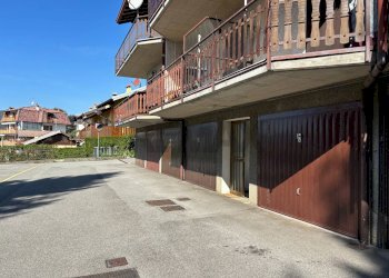 Edificio all\'aperto - Trilocale via papa giovanni
 
1, Costa Serina - foto 15