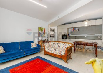 Sala da pranzo - Trilocale Via Maddalena Casulana
 
12, Bergamo - foto 8