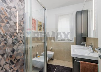 Bagno - Trilocale Via Maddalena Casulana
 
12, Bergamo - foto 13