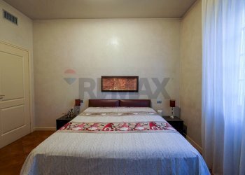 Camera / camera da letto - Four-room apartment Via Ariosto
 
2, Stezzano - photo 10