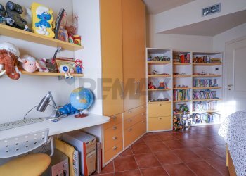 Camera / camera da letto - Four-room apartment Via Ariosto
 
2, Stezzano - photo 17