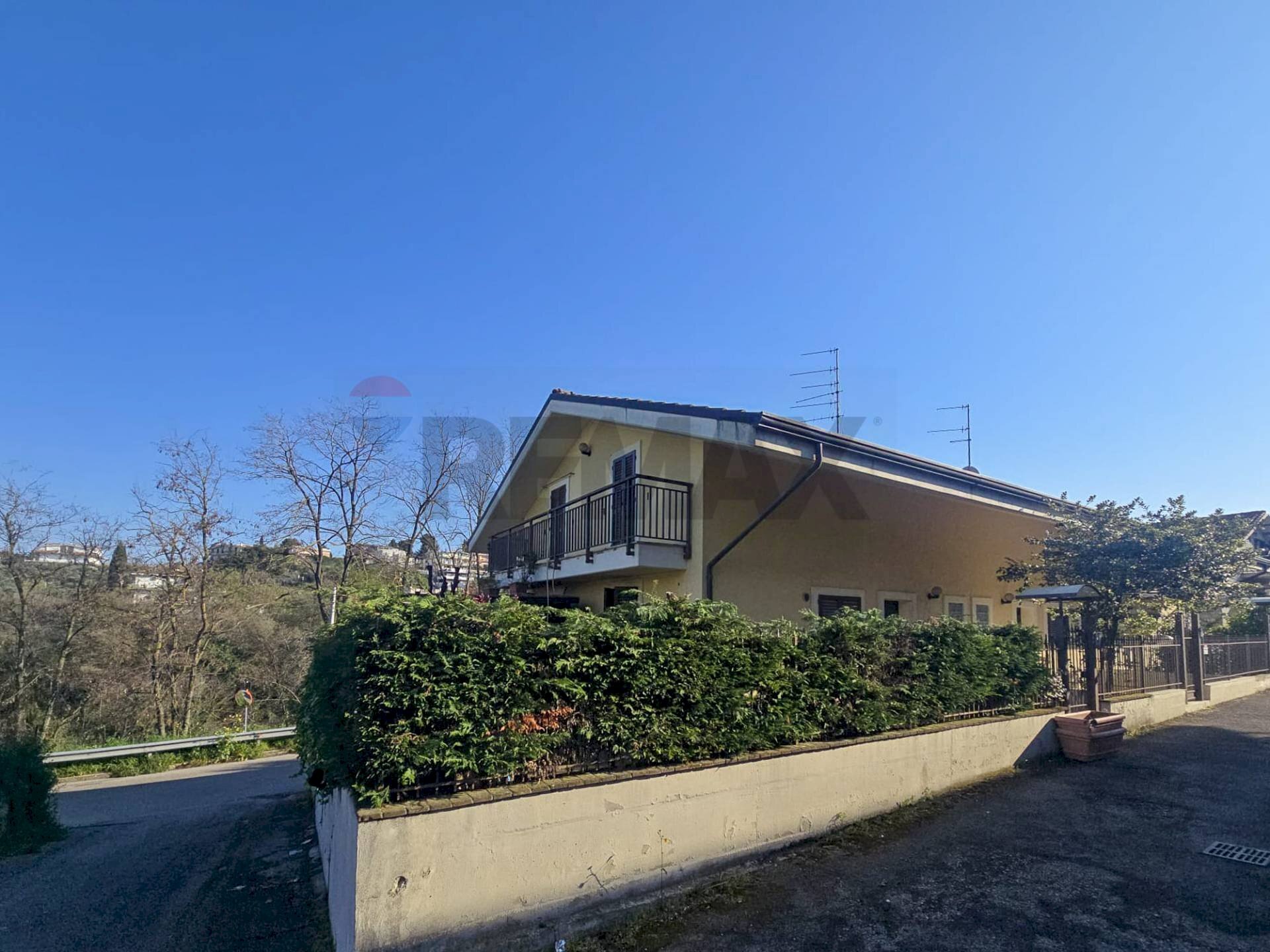 Casa all\'aperto - Villa a Schiera Strada Colle San Donato
50, Pescara - foto 3