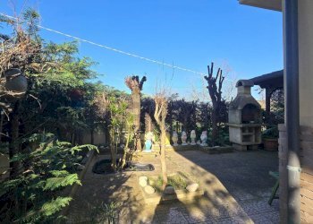 corte esterna piano terra - Terraced Villa Strada Colle San Donato
50, Pescara - photo 12