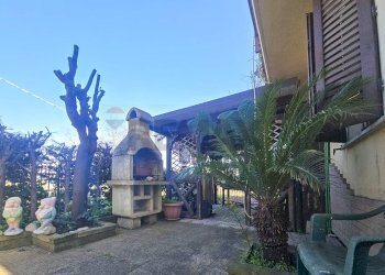 corte esterna piano terra - Terraced Villa Strada Colle San Donato
50, Pescara - photo 13