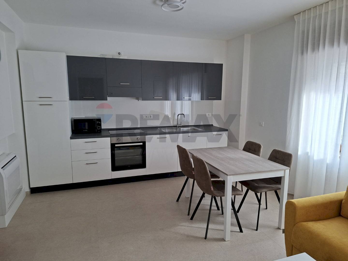 Cucina - Three-room apartment Via Pirago
 
32, Longarone - photo 1