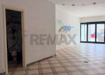 Stanza vuota - Negozio Piazza Roma
 
13, Camerano - foto 17