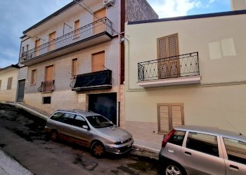 Foto 2 - Stabile - Palazzo Via Quintiliano
 
15, San Nicandro Garganico - foto 2