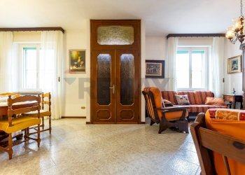 Sala da pranzo - Independent house Frazione Frescarolo
 
76, Busseto - photo 20