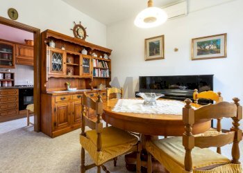 Sala da pranzo - Independent house Frazione Frescarolo
 
76, Busseto - photo 21