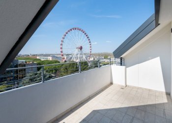 Foto 11 - Attic Piazza Brescia
 
15-17, Jesolo - photo 11