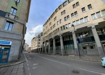 Edificio all\'aperto - Office via Crespi
 
1, Busto Arsizio - photo 2