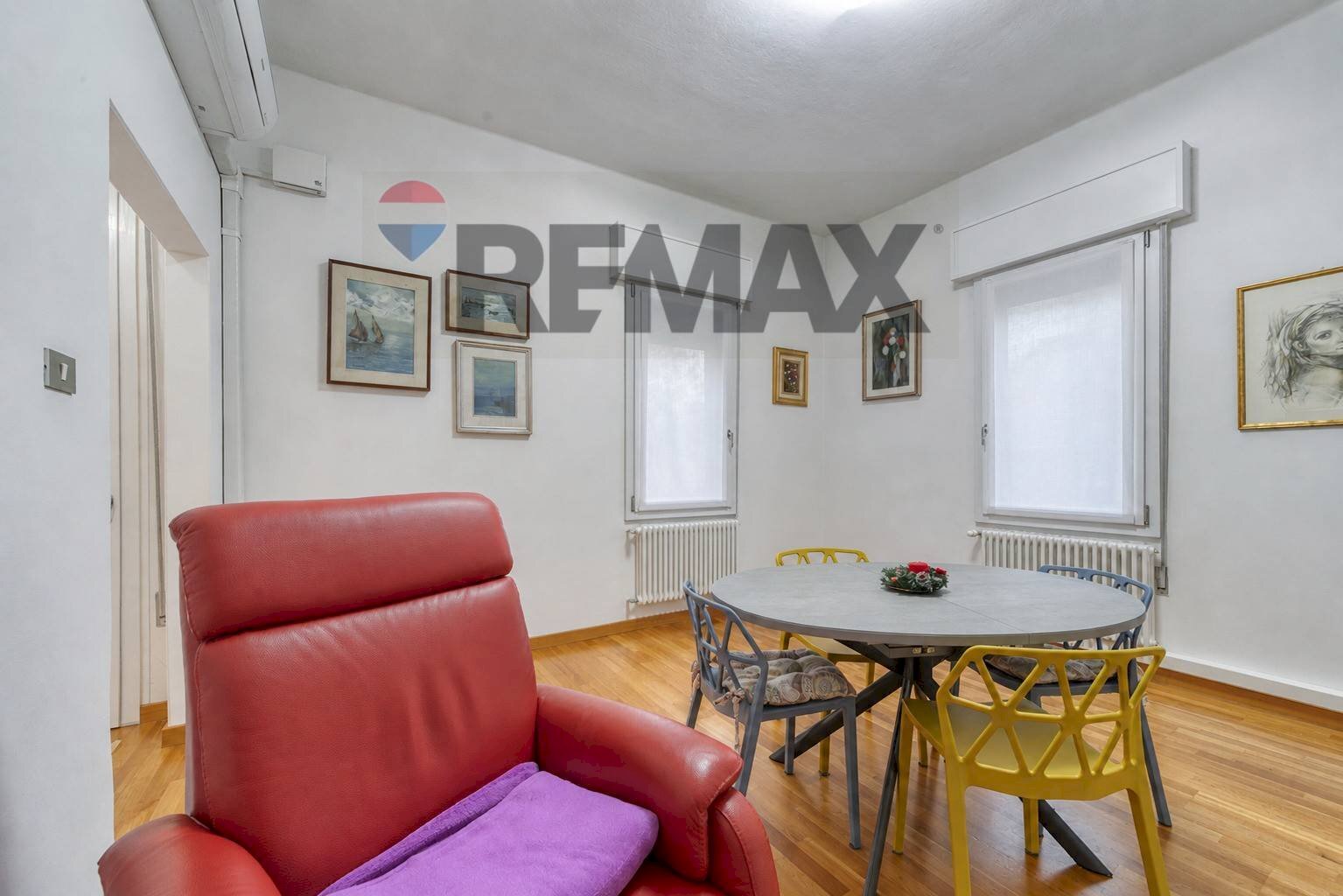 Sala da pranzo - Casa indipendente Via Ugo Bassi
 
24, Venezia - foto 2