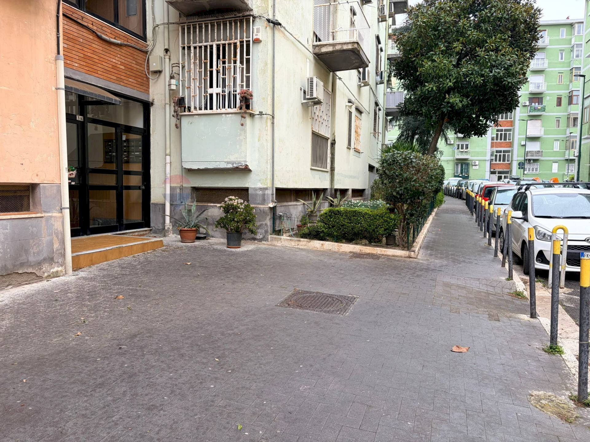 Edificio all\'aperto - Trilocale Via Rocco Jemma
 
3, Napoli - foto 2