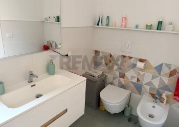 Bagno - Trilocale Via Rocco Jemma
 
3, Napoli - foto 11