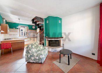 Soggiorno - Two-room apartment via Nazario Sauro
 
160, Brugherio - photo 5