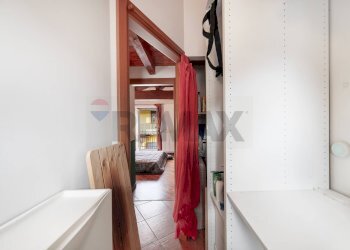 Hall / corridoio - Two-room apartment via Nazario Sauro
 
160, Brugherio - photo 12
