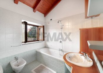 Bagno - Two-room apartment via Nazario Sauro
 
160, Brugherio - photo 14