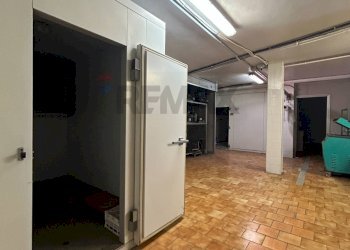 Parcheggio - Locale Commerciale Merate - foto 18