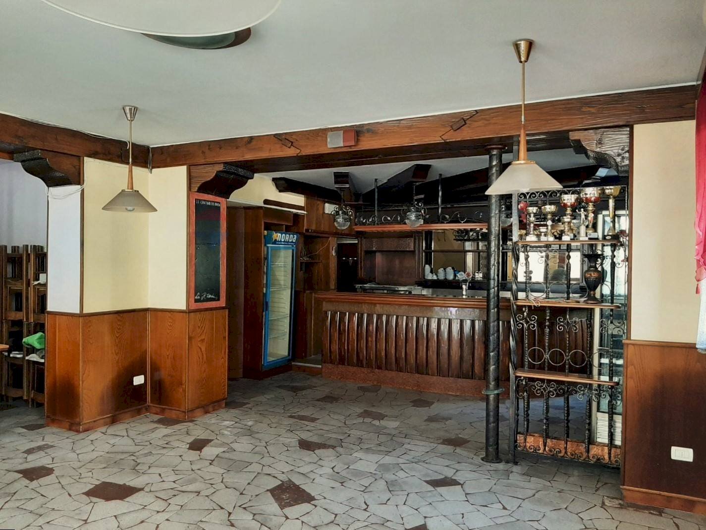 Cantina - Locale Commerciale Via Roma
 
32 e 34, Fregona - foto 3