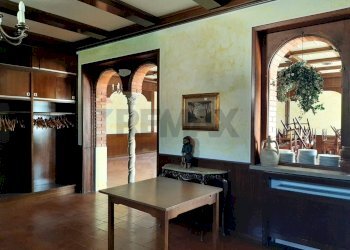 Soggiorno - Locale Commerciale Via Roma
32 e 34, Fregona - foto 2