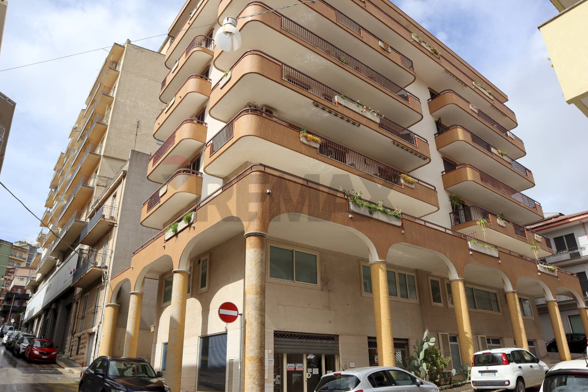 Edificio all\'aperto - Locale Commerciale via Sac.G.di Giacomo
 
12/14, Ragusa - foto 1