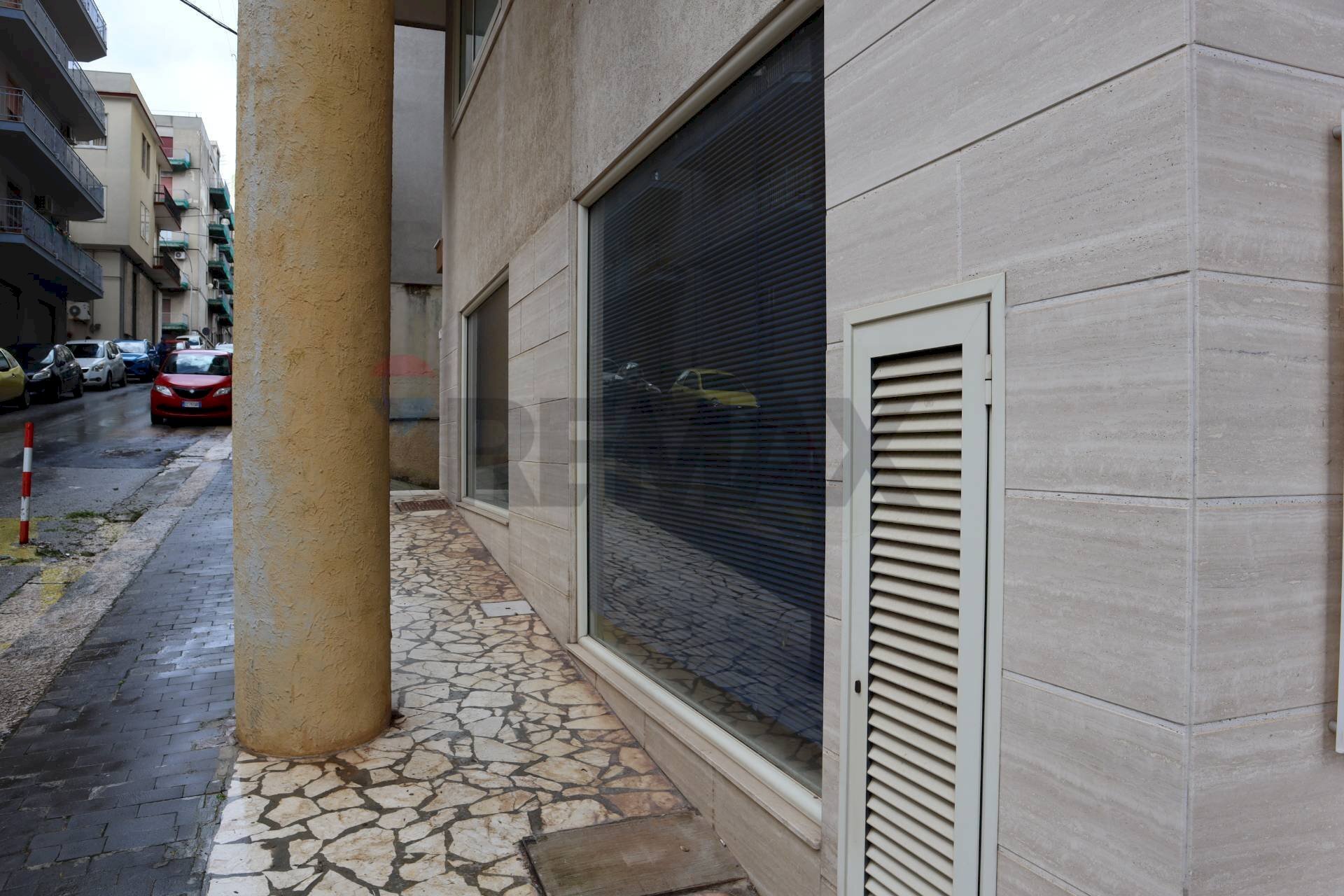 Terrazza - Commercial Premises via Sac.Giov. di Giacomo
12/14, Ragusa - photo 3