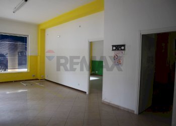 Stanza vuota - Commercial Premises via Sac.Giov. di Giacomo
 
12/14, Ragusa - photo 4