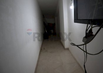 Hall / corridoio - Commercial Premises via Sac.Giov. di Giacomo
 
12/14, Ragusa - photo 15