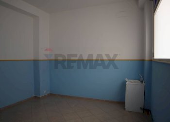 Stanza vuota - Commercial Premises via Sac.Giov. di Giacomo
 
12/14, Ragusa - photo 19