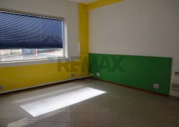 Stanza vuota - Commercial Premises via Sac.Giov. di Giacomo
 
12/14, Ragusa - photo 25