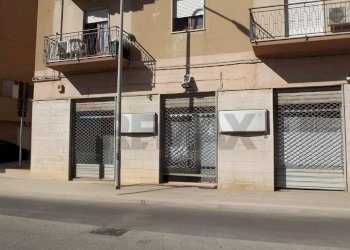 Edificio all\'aperto - Magazzino Via Orti
 
145, Trapani - foto 9