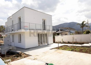 Casa all\'aperto - Quadrilocale Via magellano, Carini - foto 2